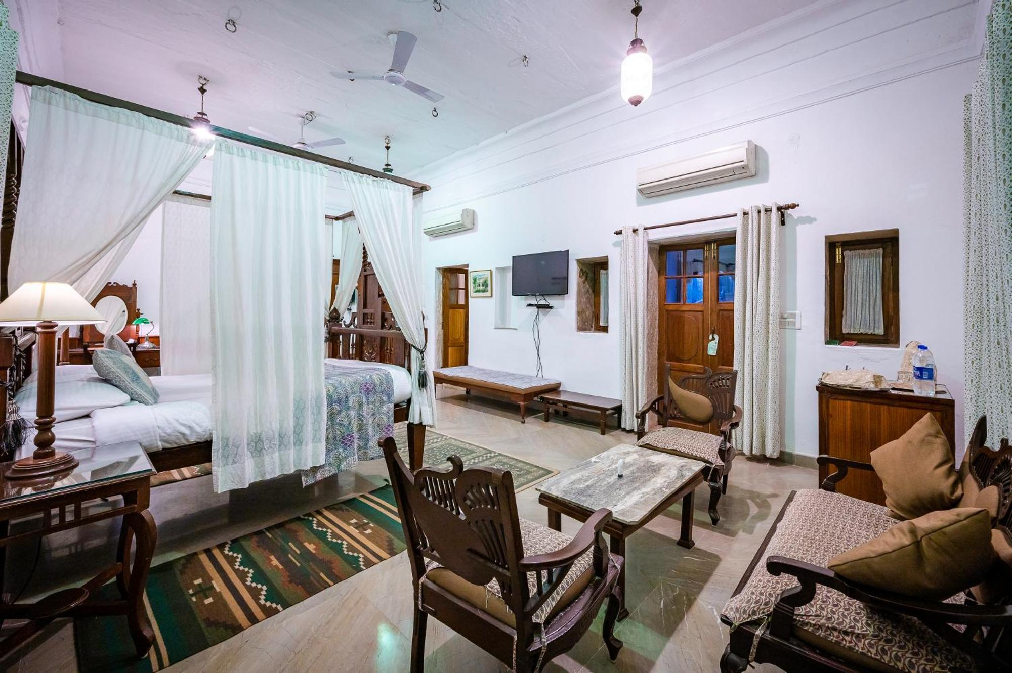 Neemrana'S - Deo Bagh Otel Gwalior Dış mekan fotoğraf